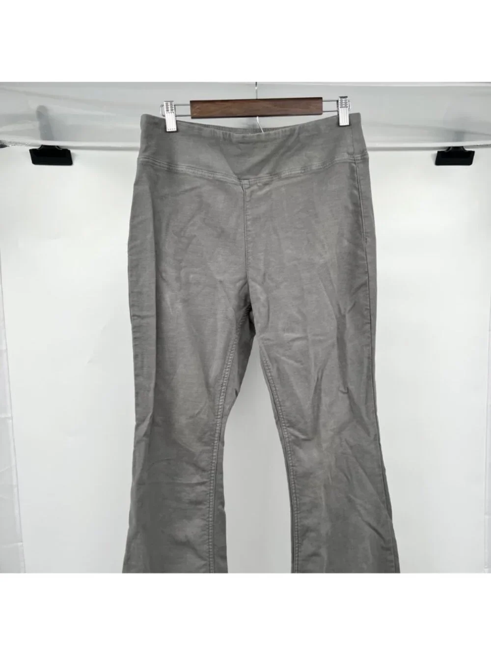 Dictionary Womens Flare Leg Pants Pull On Gray High Rise Size Large Back Pockets